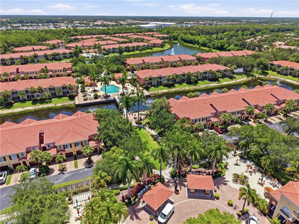 20121 Estero Gardens Cir 203 Property Photo 24