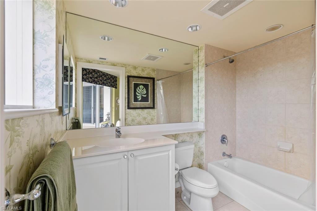 1060 Borghese Ln 403 Property Photo 29