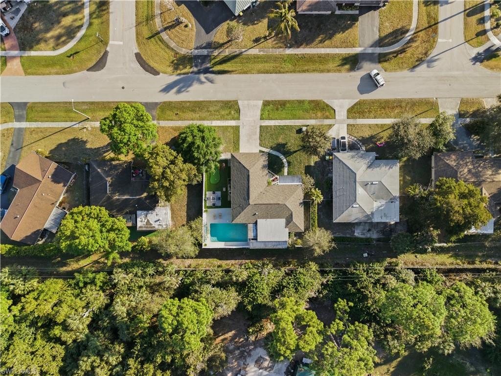 2473 Poinciana St Property Photo 7