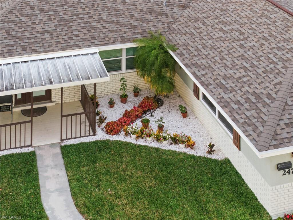 2473 Poinciana St Property Photo 10