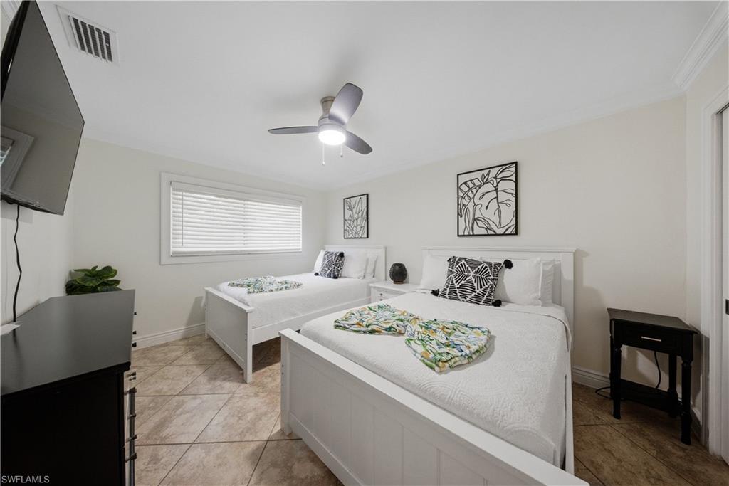 2473 Poinciana St Property Photo 15