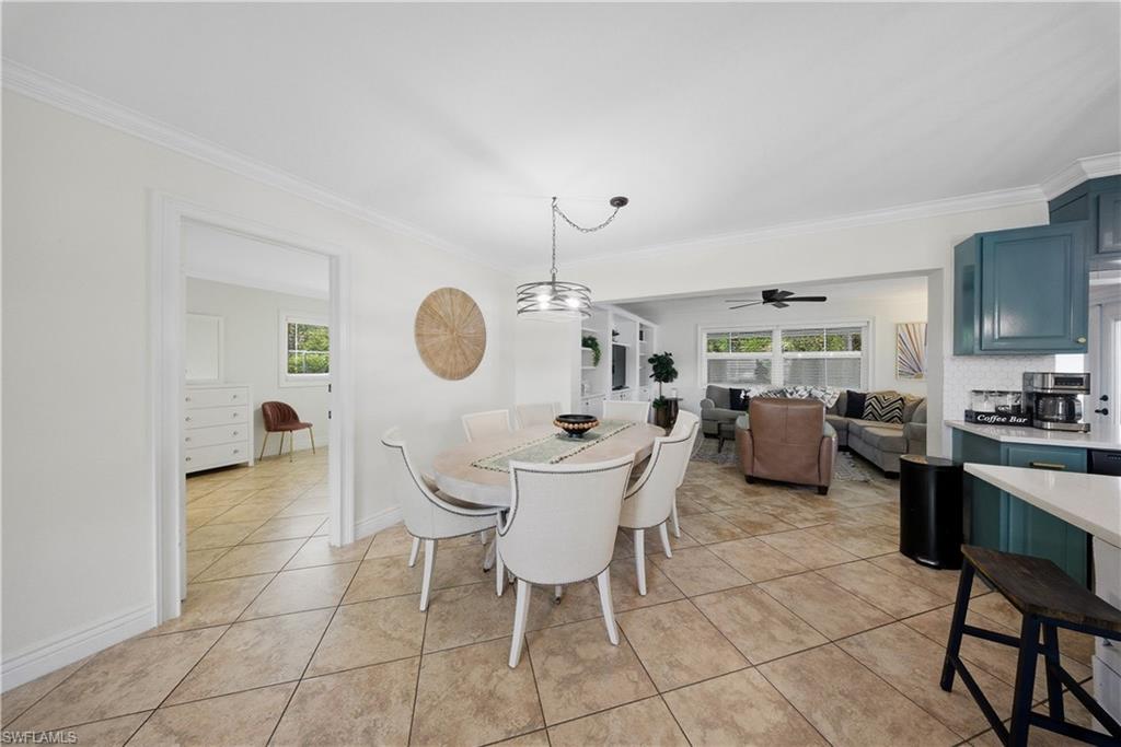 2473 Poinciana St Property Photo 19