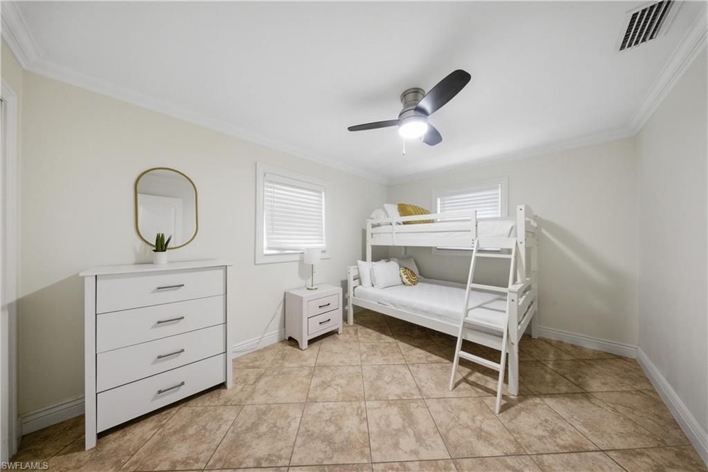 2473 Poinciana St Property Photo 38