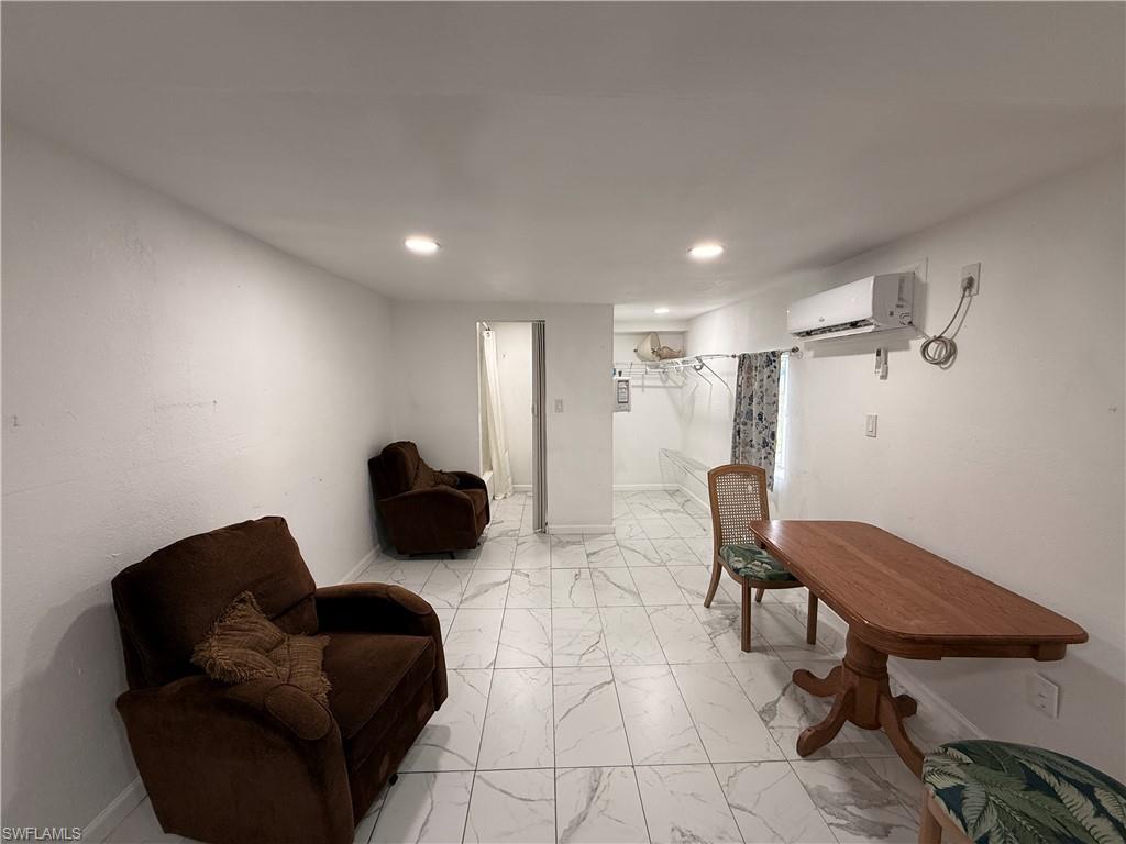 8219 Bartholomew Dr Property Photo 3