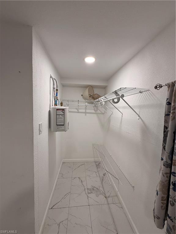8219 Bartholomew Dr Property Photo 4