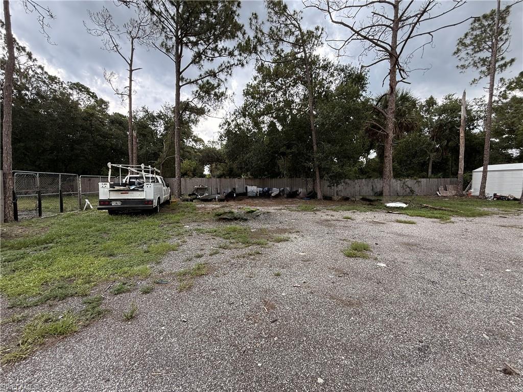 8219 Bartholomew Dr Property Photo 19