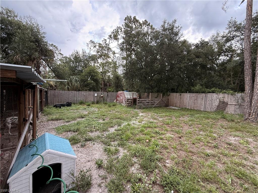 8219 Bartholomew Dr Property Photo 21