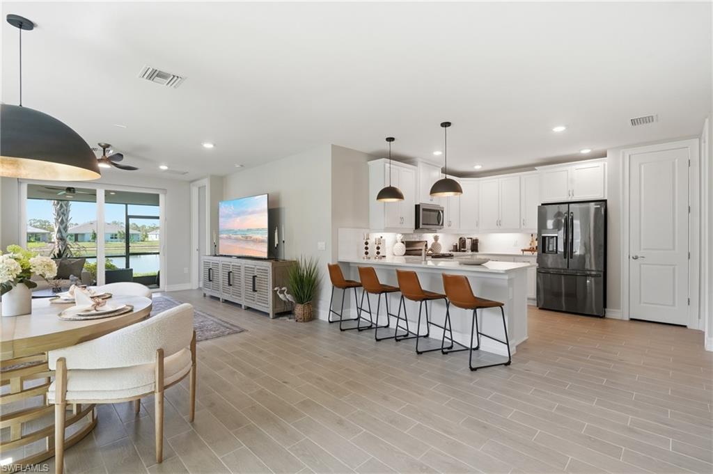 44382 Palm Frond Dr Property Photo 4