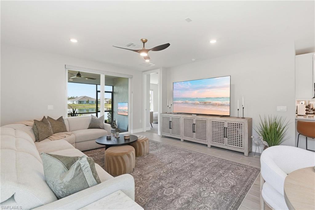 44382 Palm Frond Dr Property Photo 9