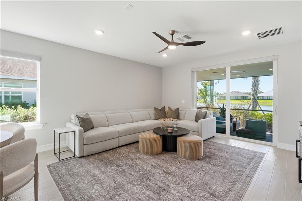 44382 Palm Frond Dr Property Photo 11