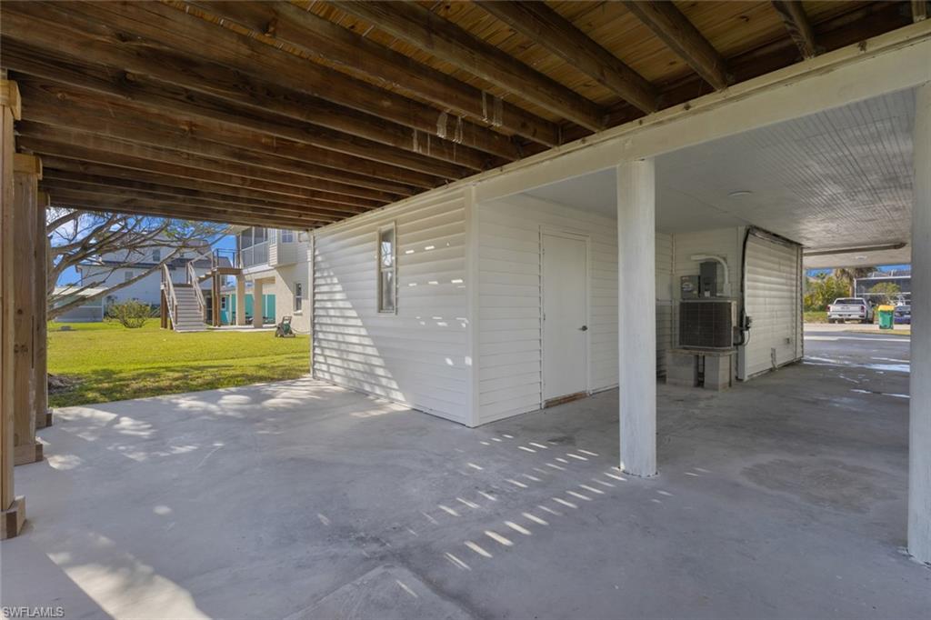 1284 Rainbow Ct Property Photo 7
