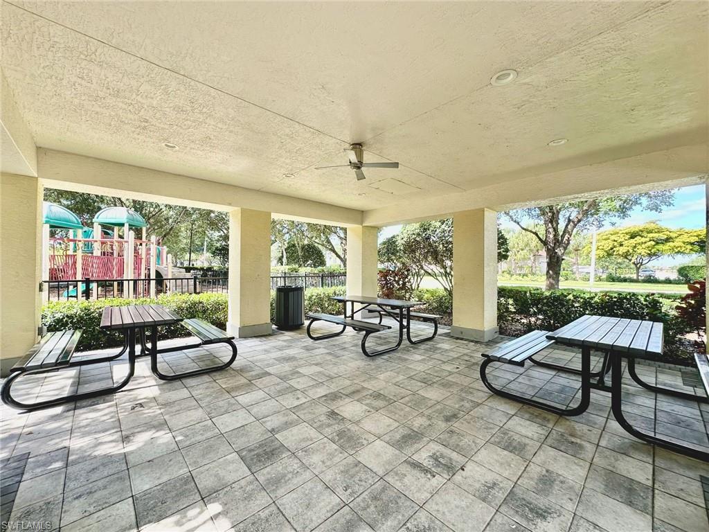 2196 Dragonfruit Way Property Photo 32