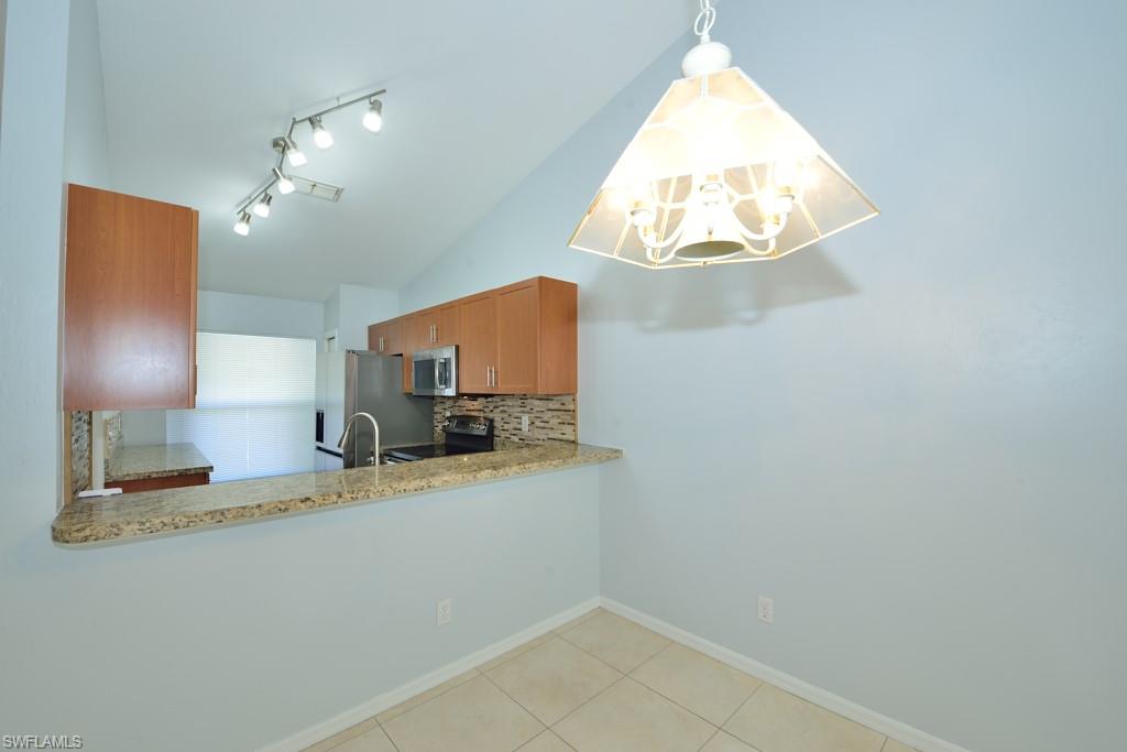 1042 Mainsail Dr 823 Property Photo 5