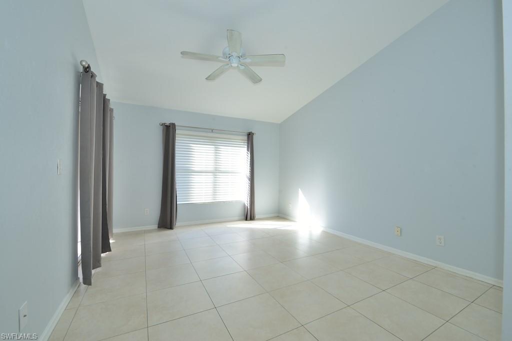 1042 Mainsail Dr 823 Property Photo 7