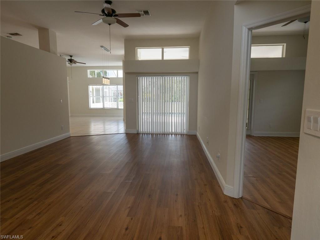 11394 Waterford Village Dr Property Photo 6