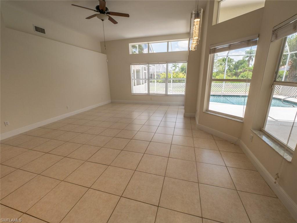 11394 Waterford Village Dr Property Photo 7