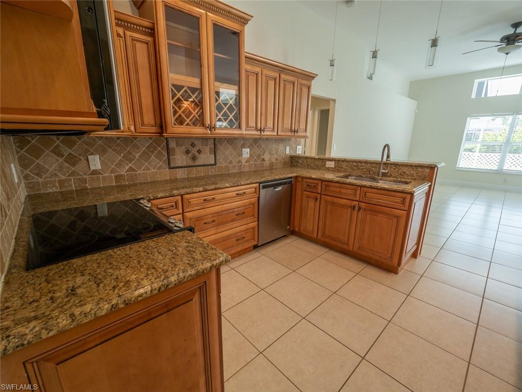 11394 Waterford Village Dr Property Photo 10