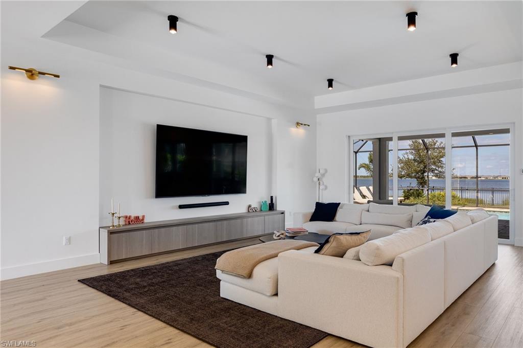 43394 Waterside Trl Property Photo 10