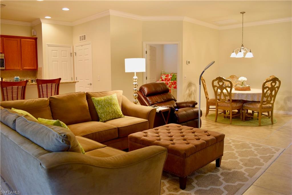 8578 Veronawalk Cir Property Photo 4