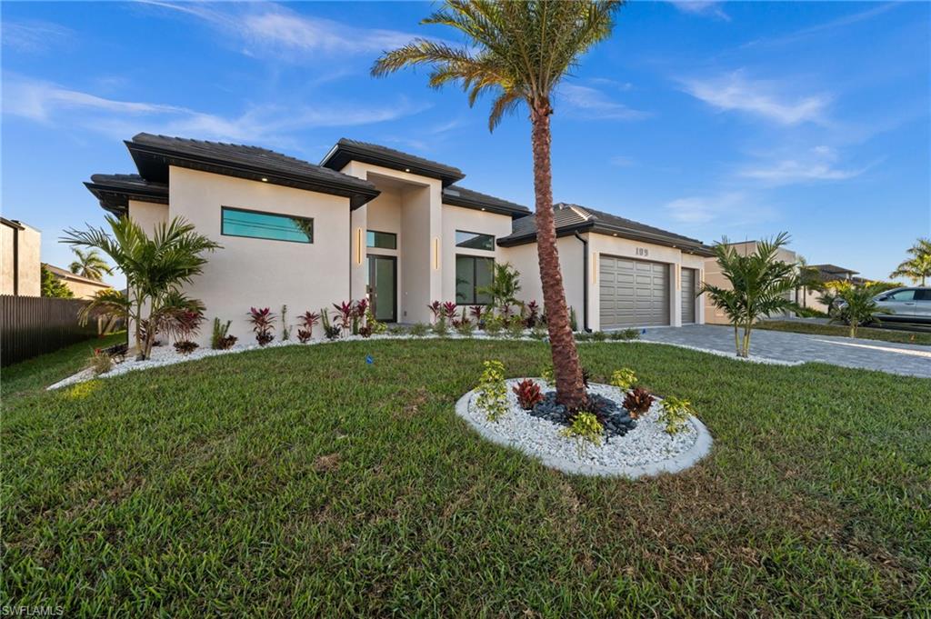 109 37th Pl Property Photo 3