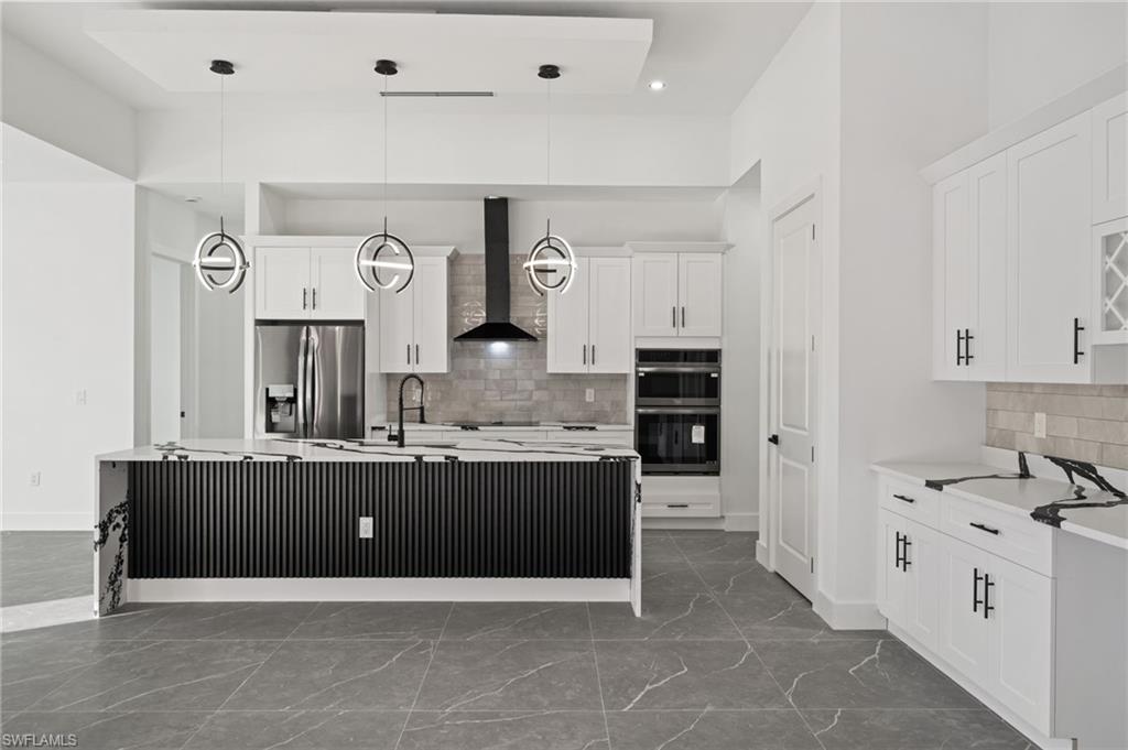 109 37th Pl Property Photo 17