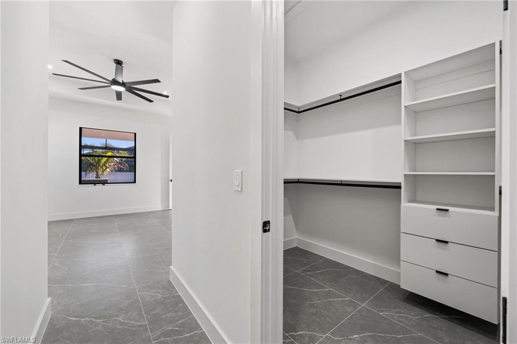 109 37th Pl Property Photo 21