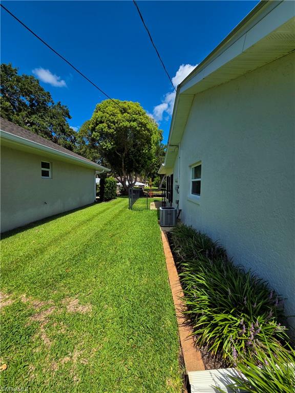 864 Peachtree Dr Property Photo 16