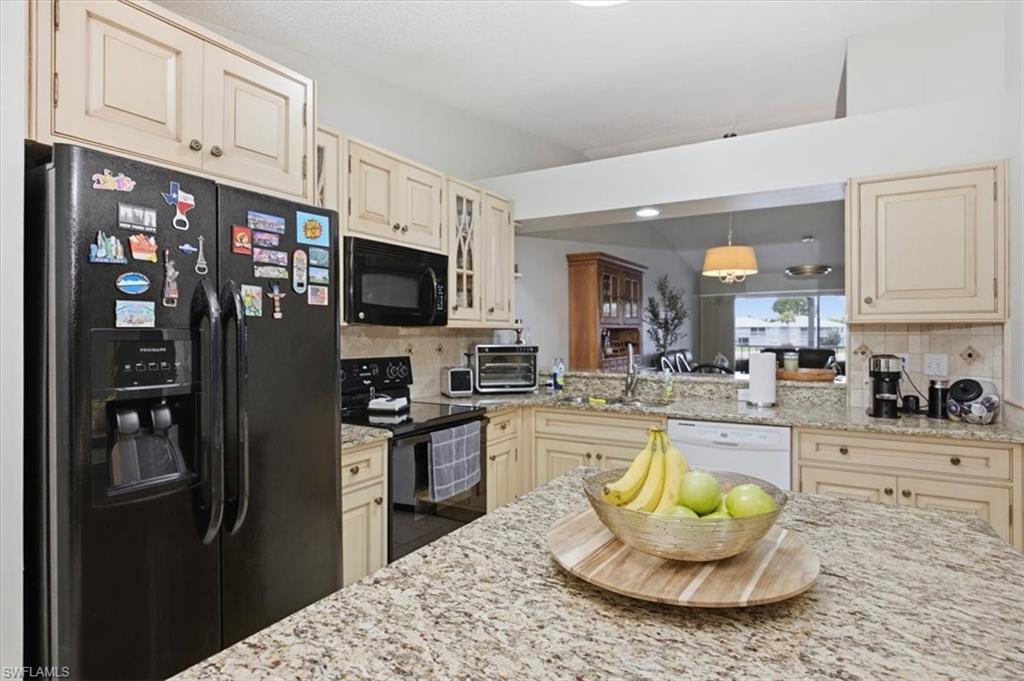 905 New Waterford Dr 204 Property Photo 5