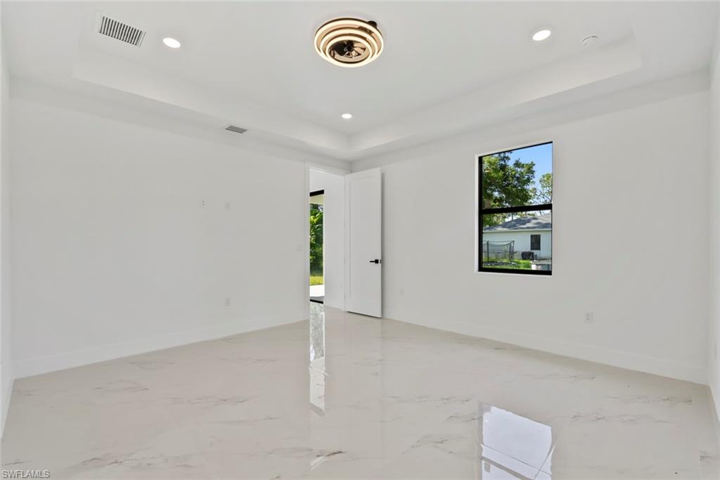 3203 21st St W Property Photo 12