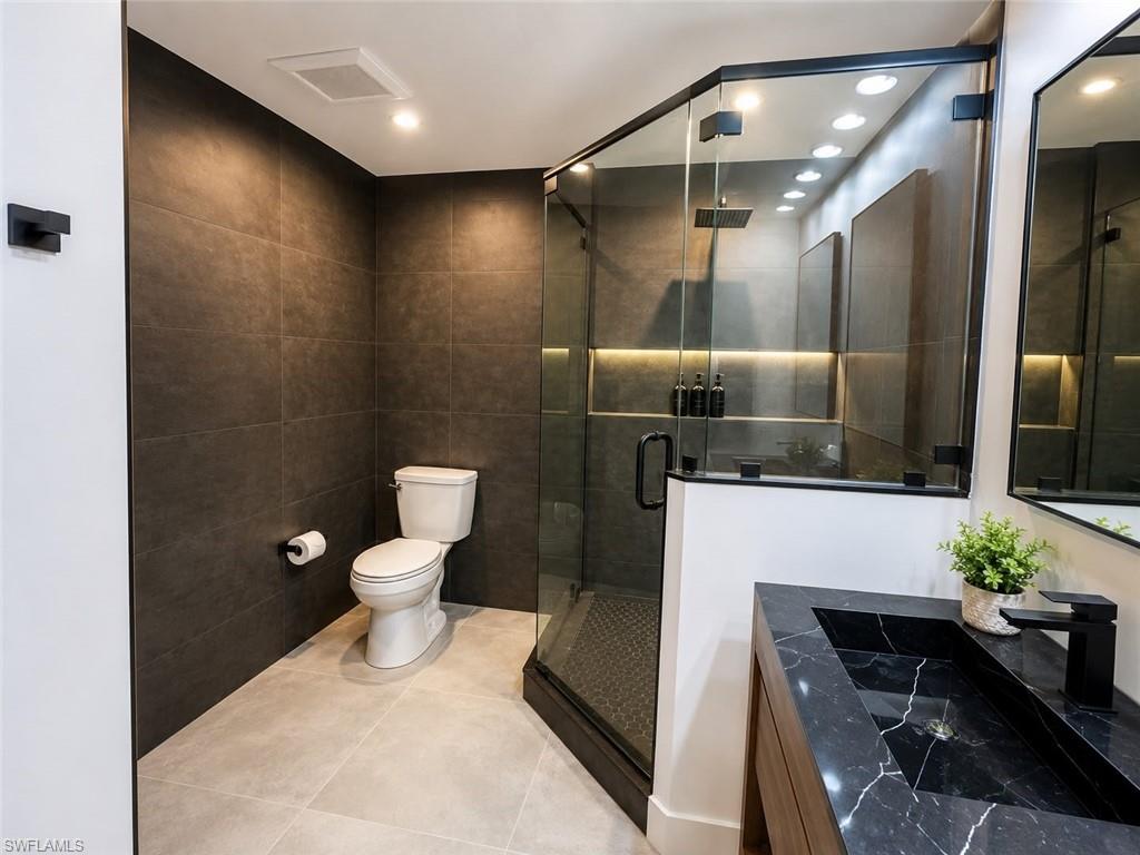 5781 Cape Harbour Dr 603 Property Photo 10