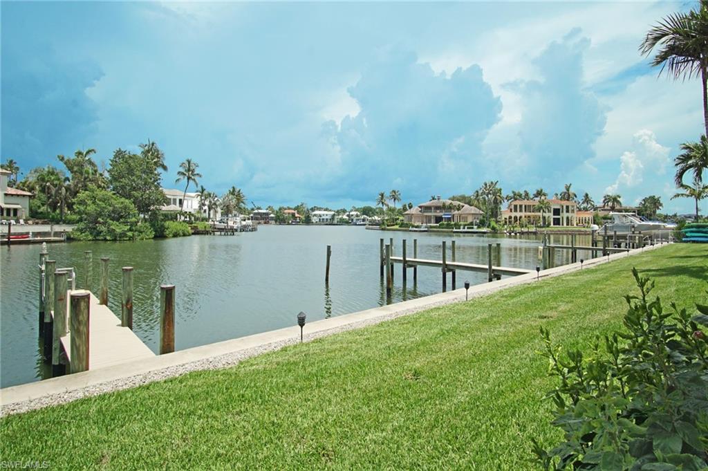 1910 Gulf Shore Blvd N 102 Property Photo 16