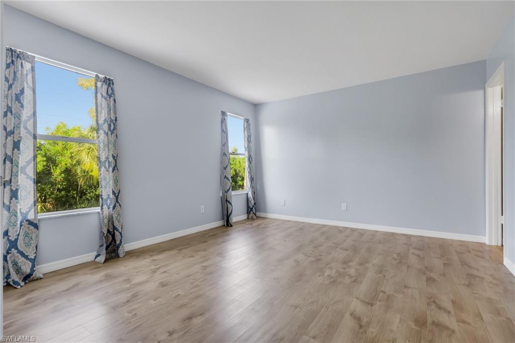 226024877 Property Photo 10