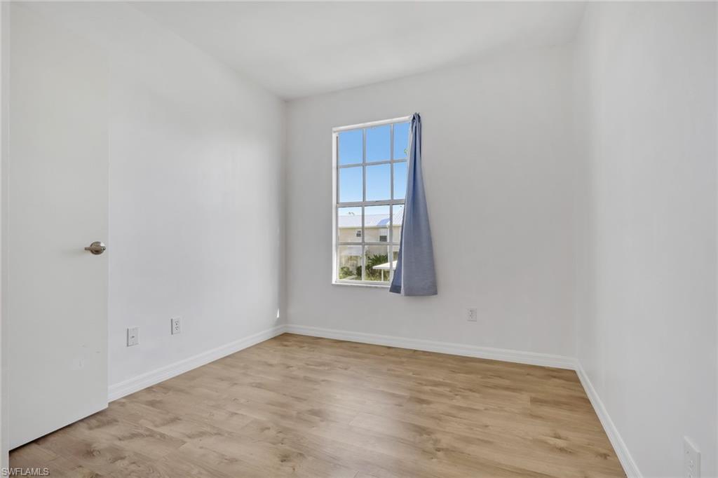 226024877 Property Photo 11