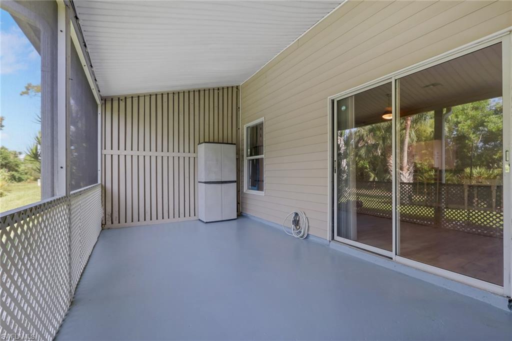 226024877 Property Photo 17