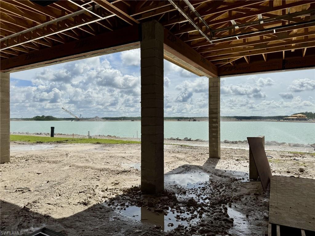25597 Crystal Shore Dr Property Photo 3