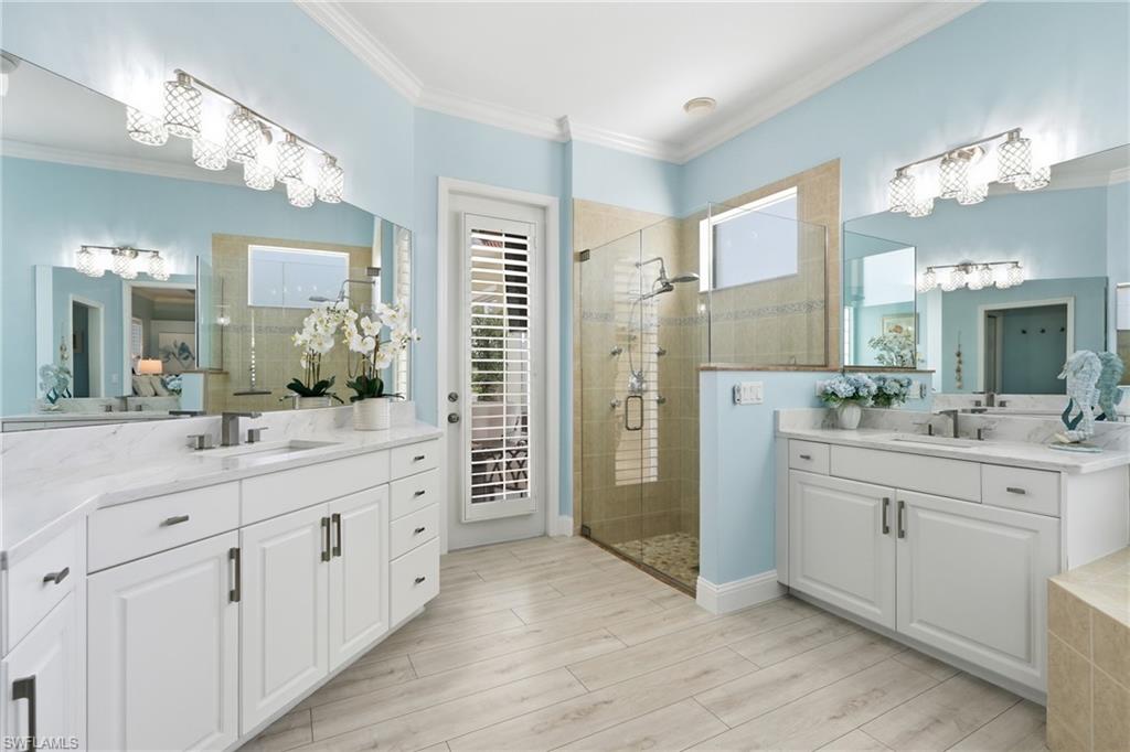 3662 Grand Cypress Dr Property Photo 8