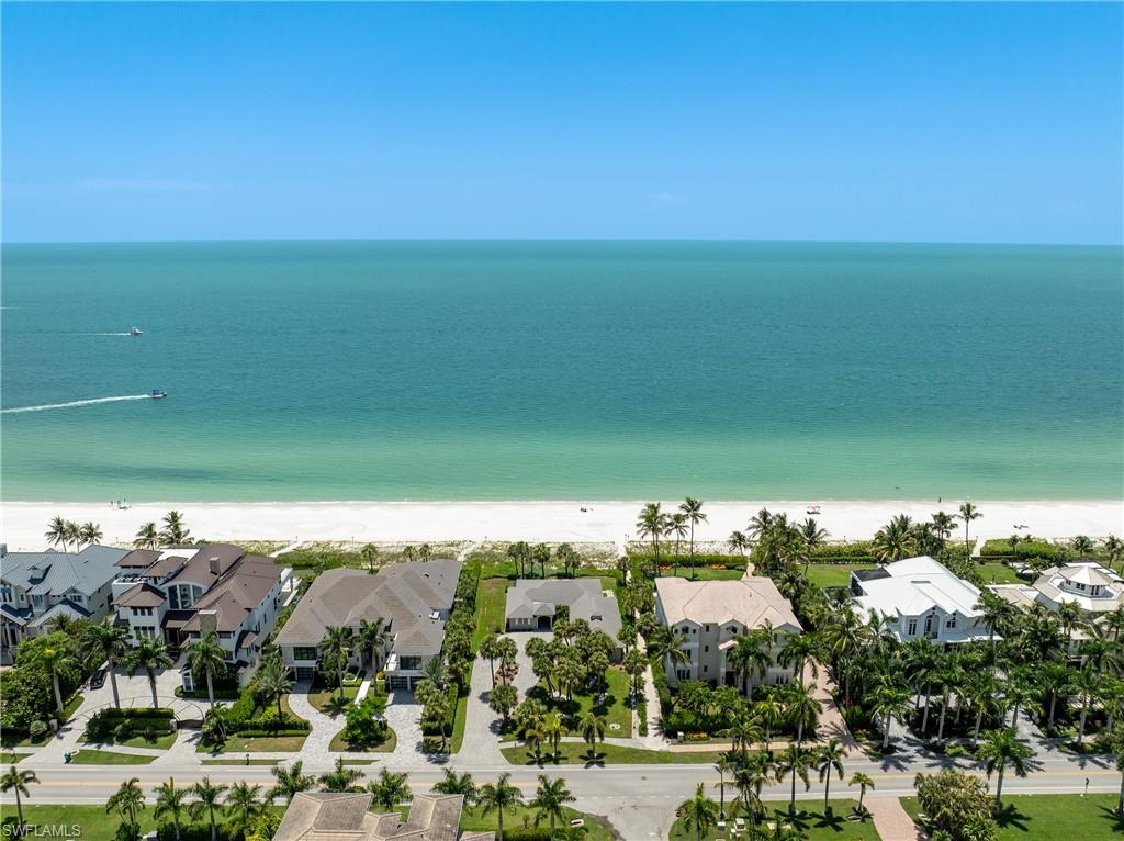 10173 Gulf Shore Dr Property Photo 6