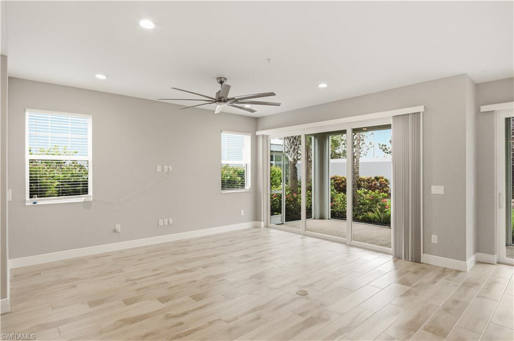 2664 Seychelles Cir 2401 Property Photo 20
