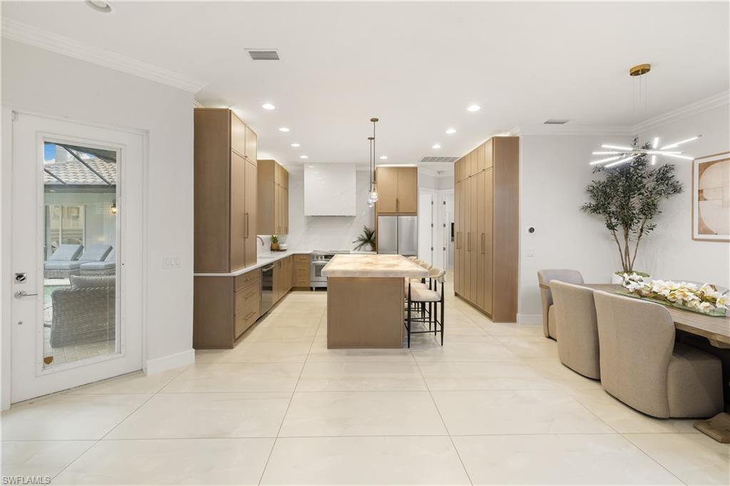 9798 Rocky Bank Dr Property Photo 11