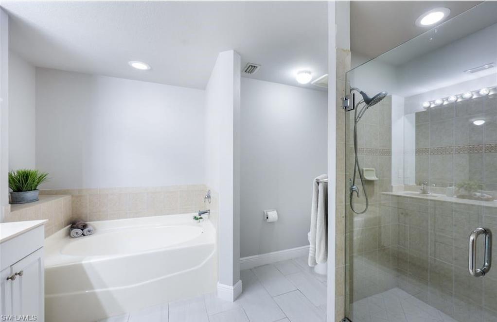 11842 Bayport Lane 2102 Property Photo 11