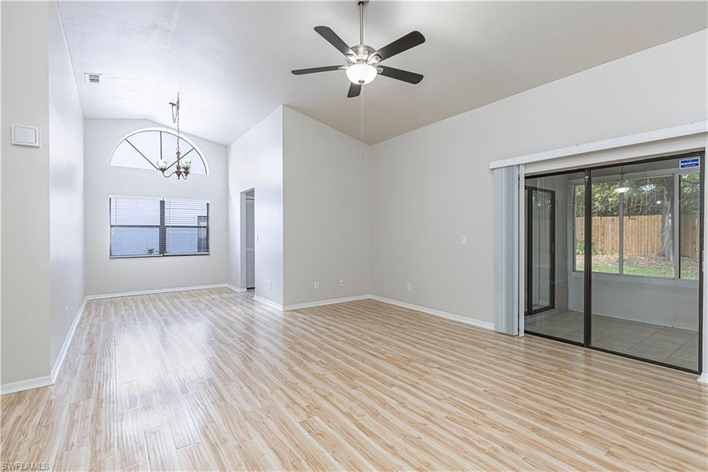 13114 Regent Cir Property Photo 4