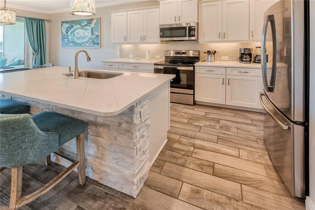 6960 Avalon Cir 807 Property Photo 10