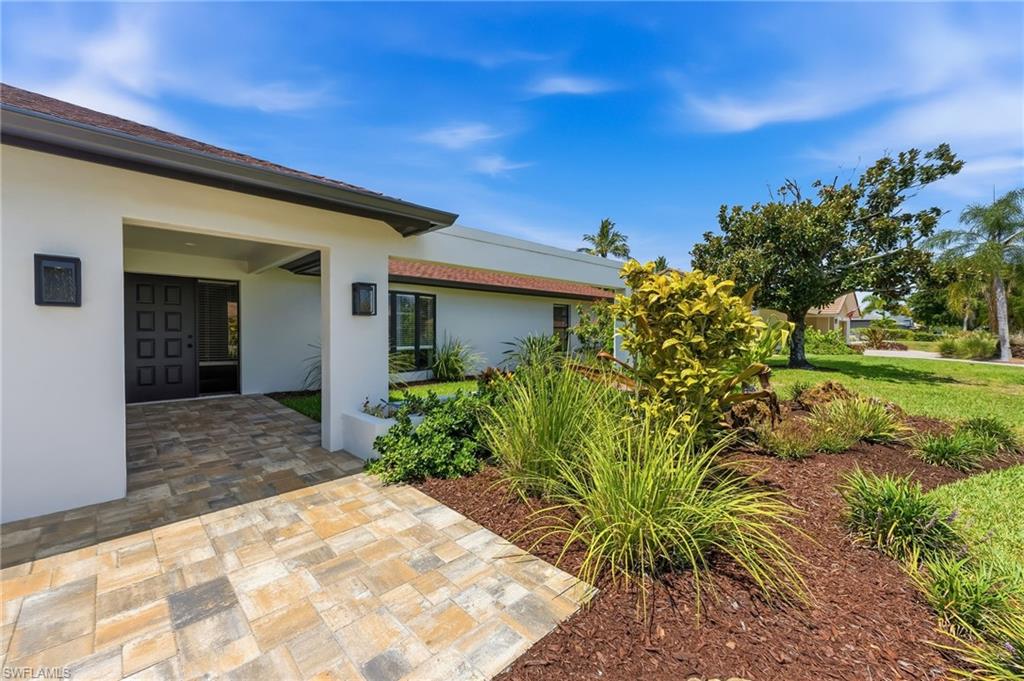 9981 Treasure Cay Ln Property Photo 3