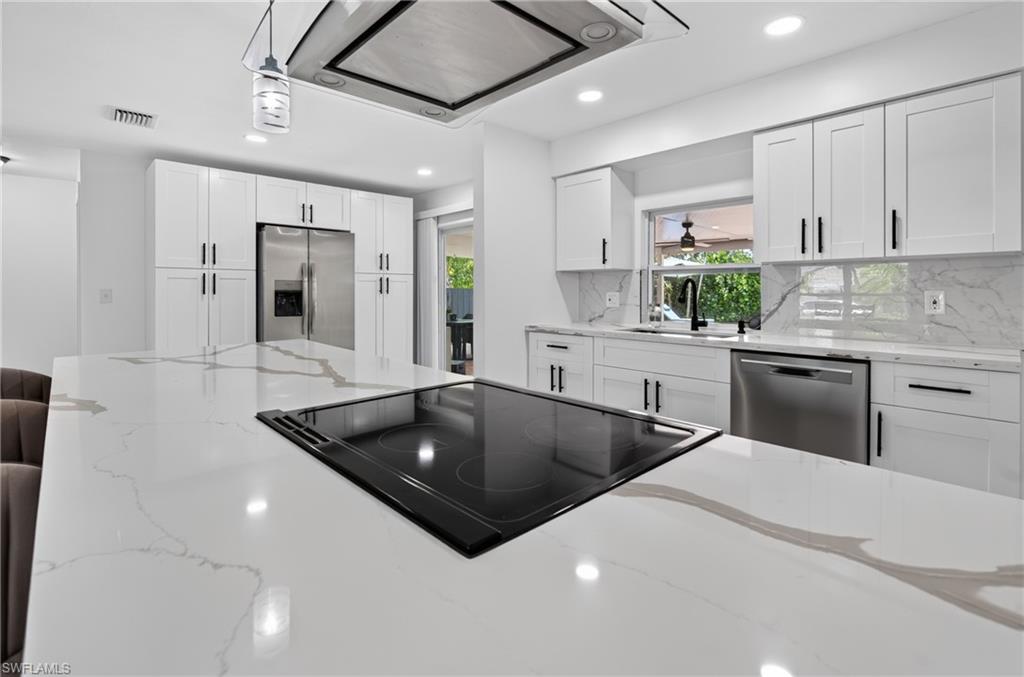 6055 Macbeth Ln Property Photo 12