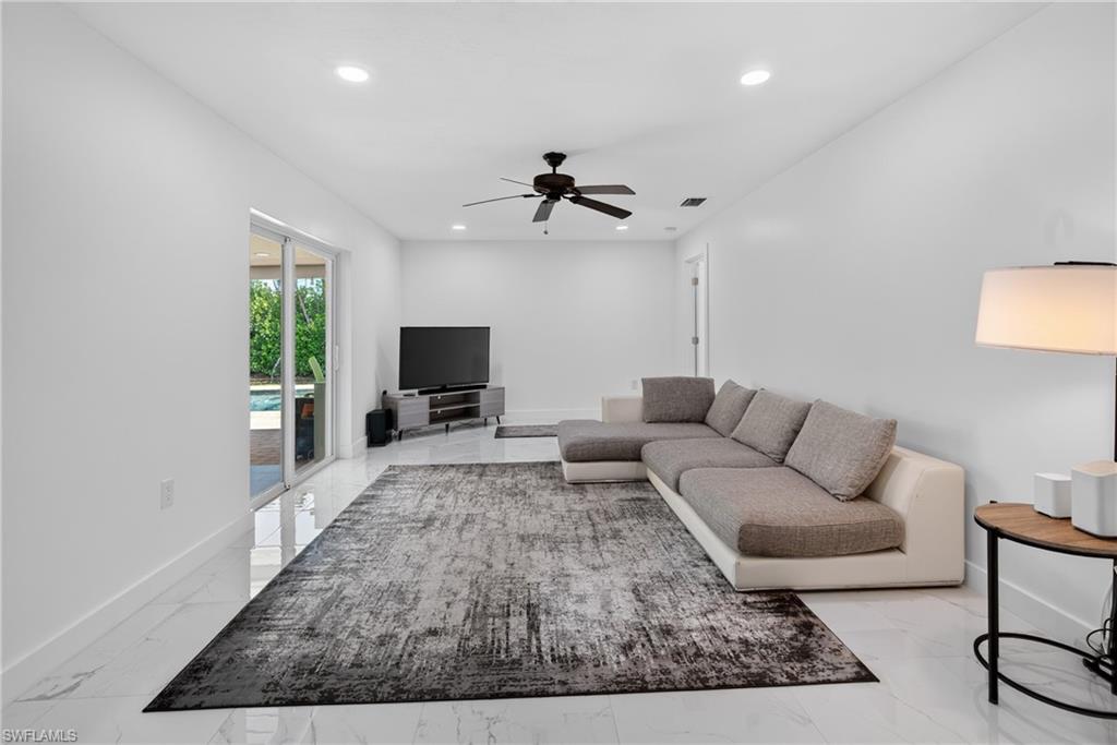 6055 Macbeth Ln Property Photo 17