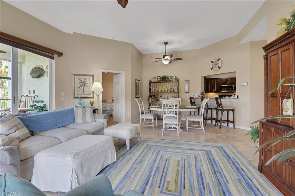 4198 Bay Beach Ln 113 Property Photo 15