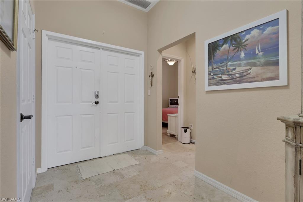 4198 Bay Beach Ln 113 Property Photo 16
