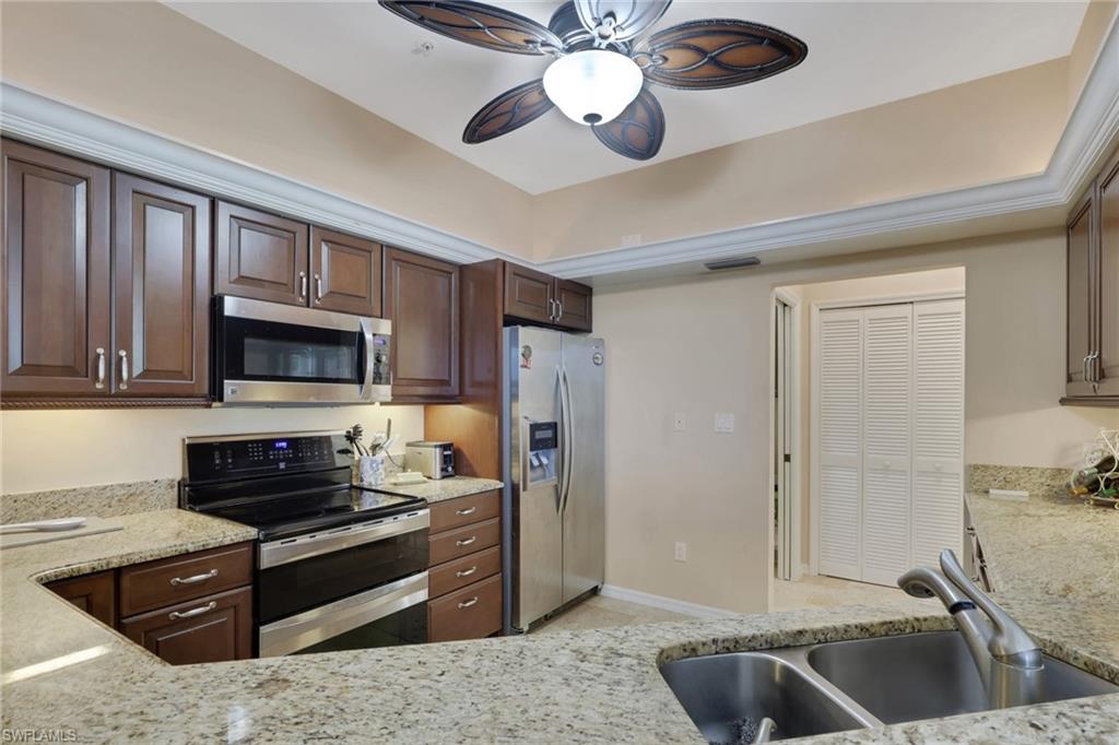4198 Bay Beach Ln 113 Property Photo 32