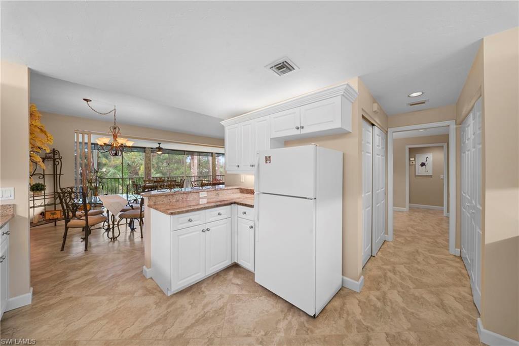 770 Waterford Dr 202 Property Photo 12