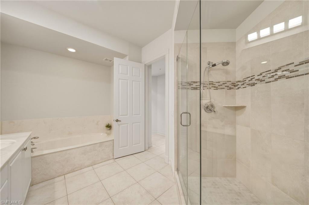 1845 Les Chateaux Blvd 303 Property Photo 25